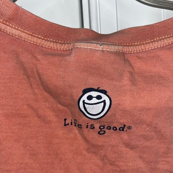 Used Life is Good women’s crusher sledding winter happy dog LS T shirt M - Picture 5 of 6